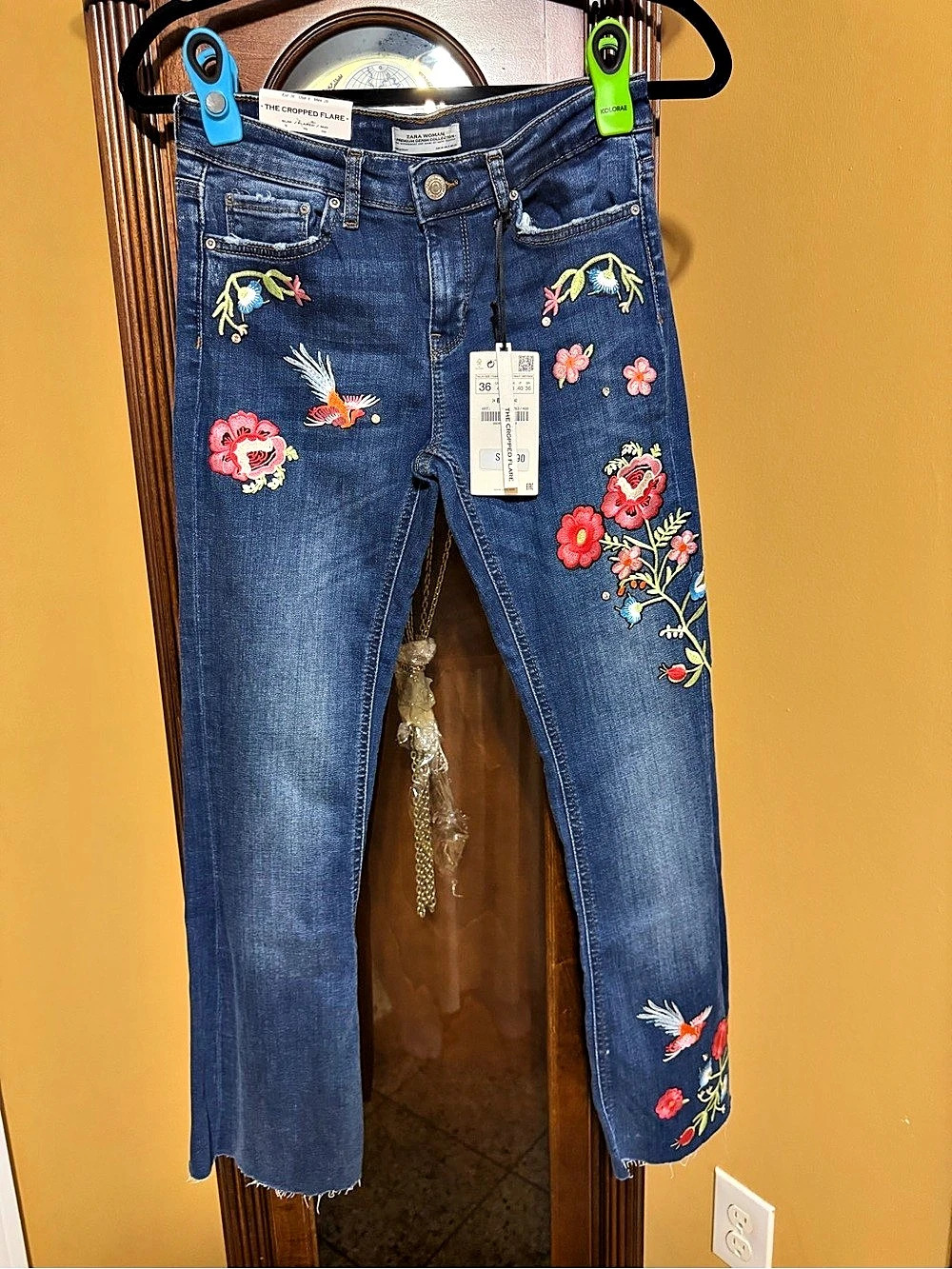 Zara The Cropped Flare Embroidered Jeans Floral Blue US 4